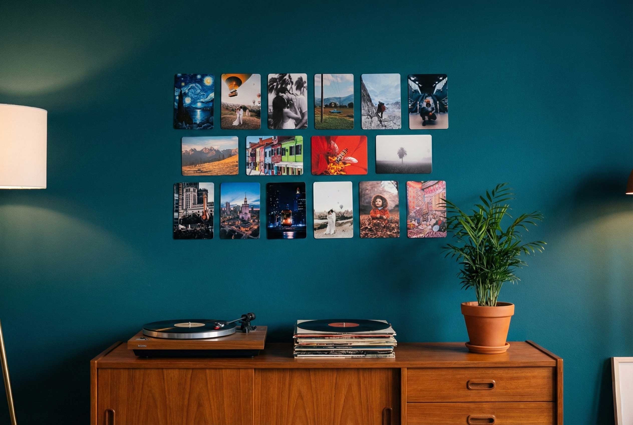 Bolot Studio mix-and-match impresiones metálicas pared galería – inspiración diseño interior múltiples tamaños